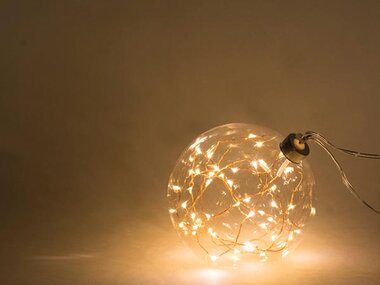 Glasslight LED - Transparent glassball - 12 cm -  40 warm white lamps - batteries not provided (GLL-LED-BAUBLE-007-UW)